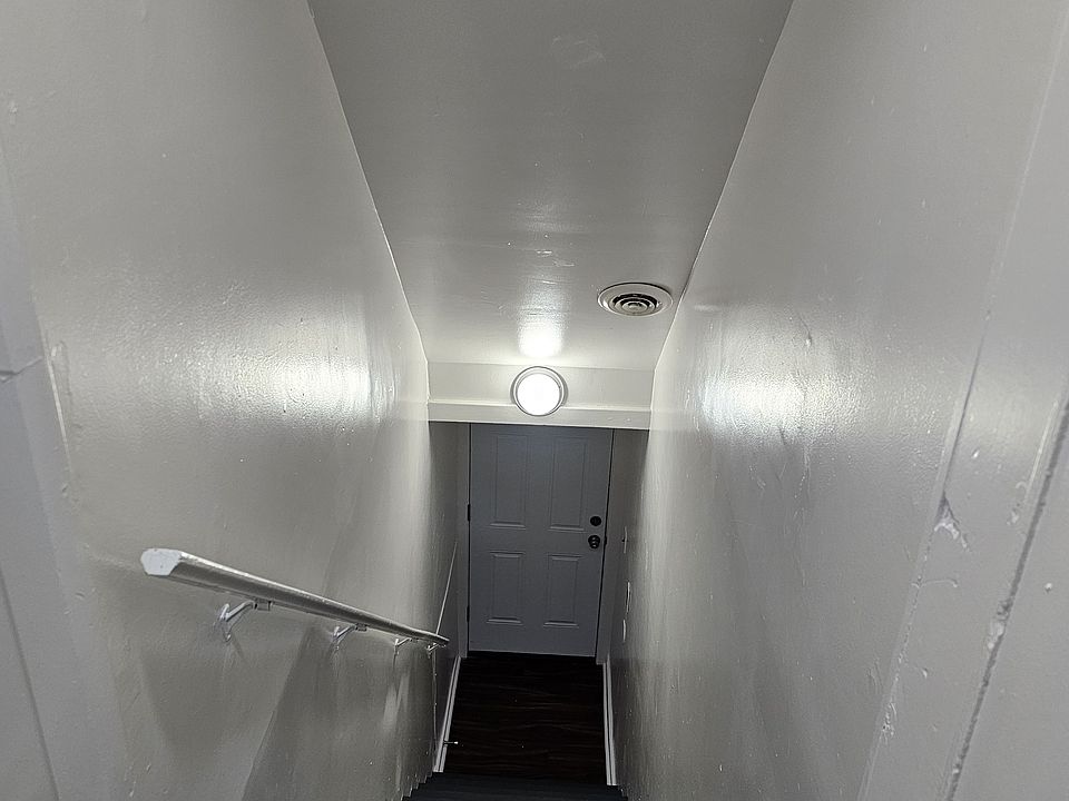1st image of 563 Amity Ave #2
