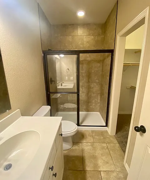 1047 N Leverett Ave — Photo 10
