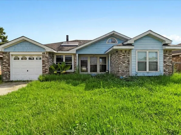 121 Honeysuckle Ln, Westwego, LA 70094