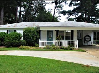 202 N Samuel St, Magnolia, AR 71753