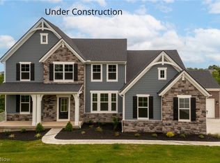 2668 Prairie Ln, Hinckley, OH 44233