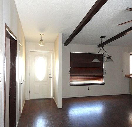 3rd image of 706 W Avenue K