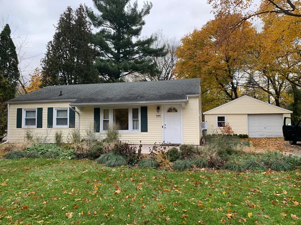 1541 Ann St, East Lansing, MI 48823