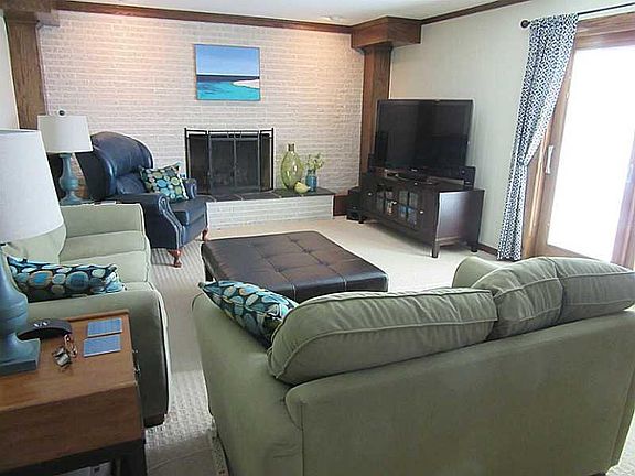 4th image of 6650 Ponderosa Dr