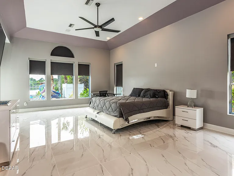 3548 N John Anderson Dr — Photo 19