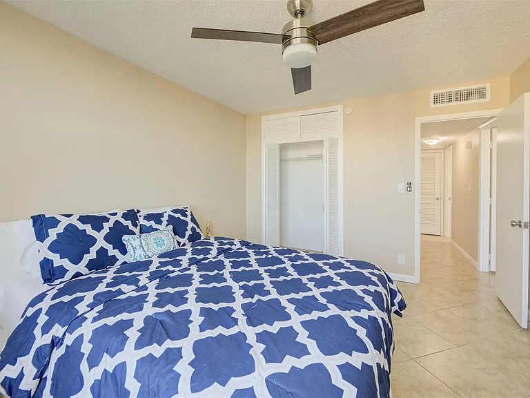 305 N Pompano Beach Blvd #1403 — Photo 16