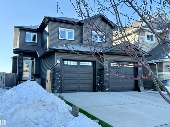 9609 106th Ave, Morinville, AB T8R 2N5