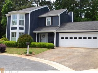 4592 Village Oaks Cir, Dunwoody, GA 30338