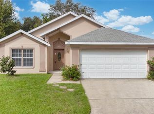 556 Rouzer St, Apopka, FL 32712