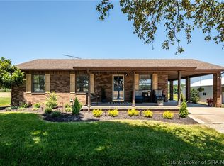 2625 E Lovers Ln, Scottsburg, IN 47170