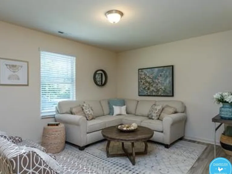 884 Saratoga Dr #1 — Photo 5