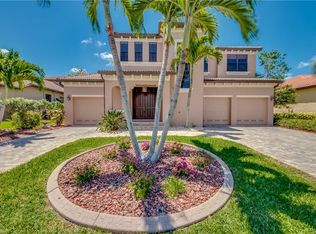8886 Tropical Ct, Fort Myers, FL 33908