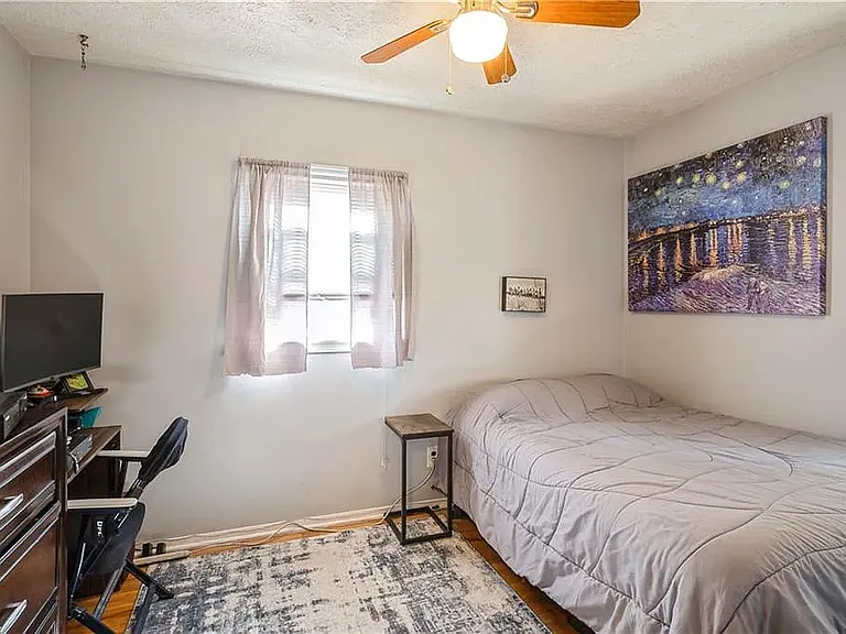 129 Pine Tree Rd — Photo 14