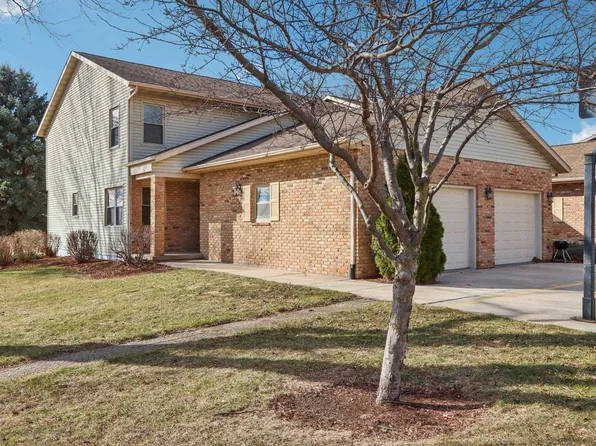 3102 Old Gate Rd #1, Madison, WI 53704