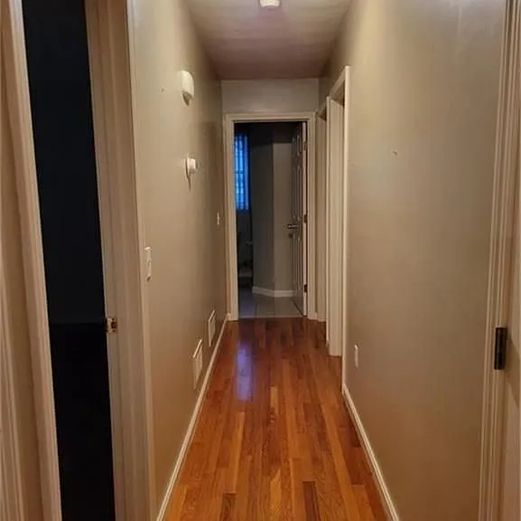 15 S Locust Ave #1 — Photo 4