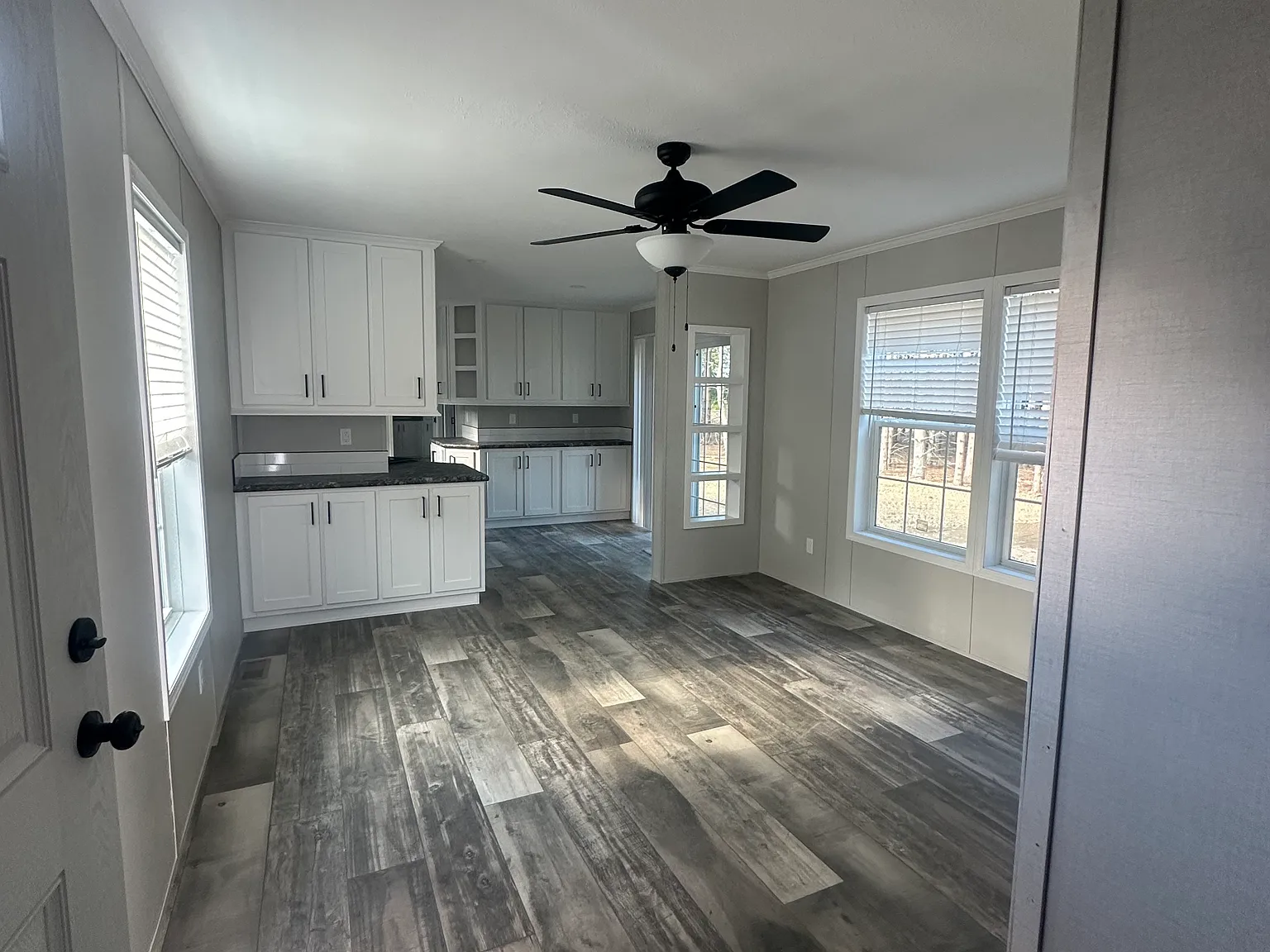 2 bed, $1,600 — Photo 3
