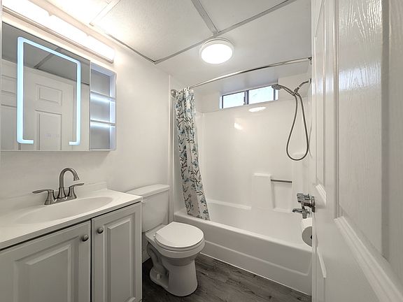 5th image of 11944 Runnymede St