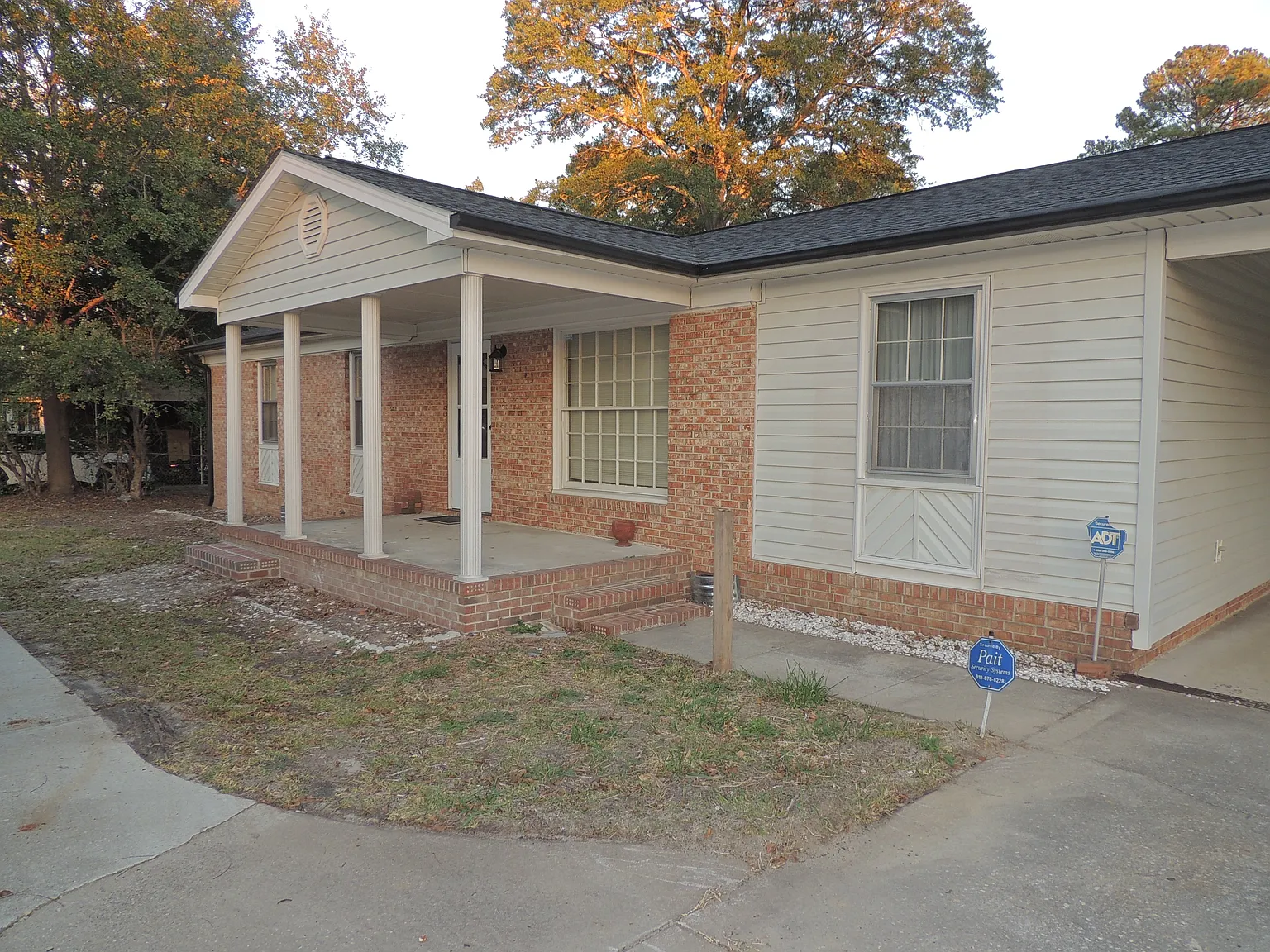1113 Strickland Bridge road - 1 — Photo 4