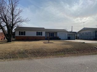 704 E Highland St, Tecumseh, OK 74873