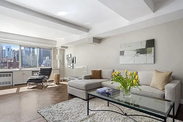 Sold by Compass | media 7