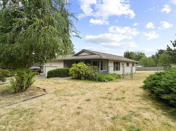 130 SE 21st St, Troutdale, OR 97060