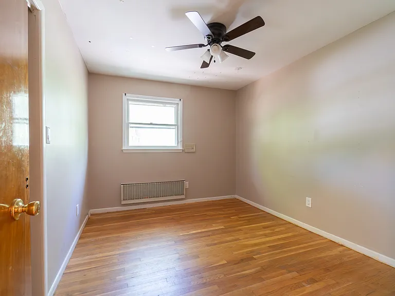 21 Hamilton Ave — Photo 38