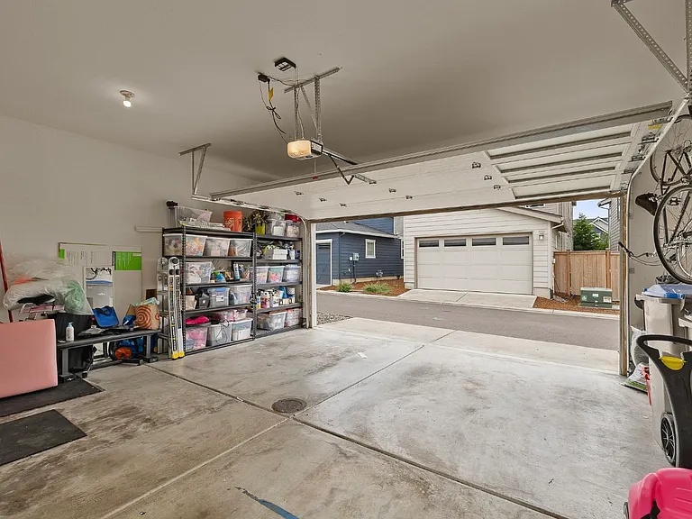 3478 SE Birchleaf St — Photo 31