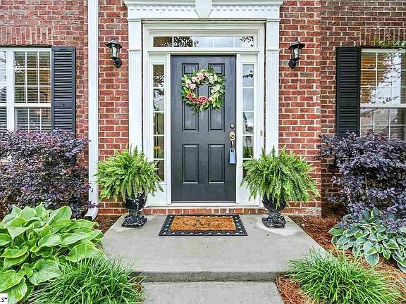 2nd image of 102 Kylemore Ln