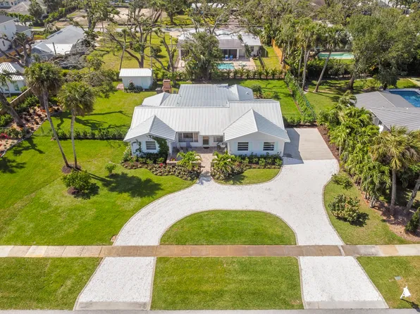 594 Bougainvillea Ln, Vero Beach, FL 32963