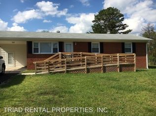 260 Calinda Dr, Thomasville, NC 27360