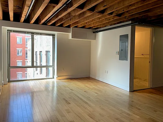 Rented by The Durst Organization | media 9