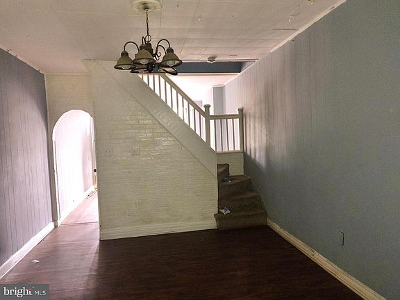 3rd image of 2021 Ashton St