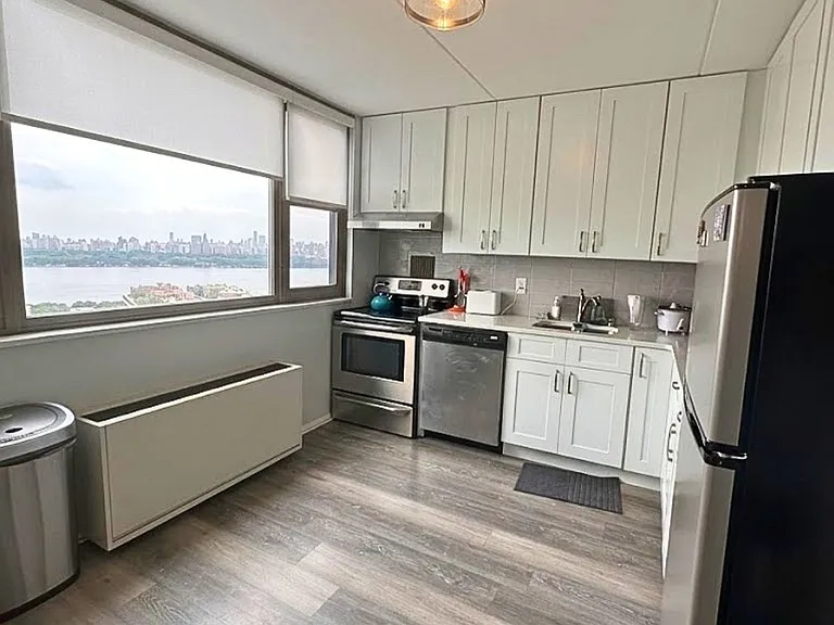 250 Gorge Rd #12L — Photo 13