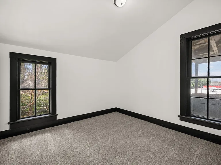 1116 Park St — Photo 15