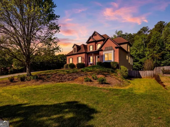 1015 Windhaven Dr, Alpharetta, GA 30005