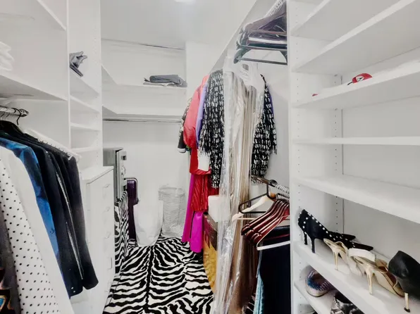 166 East 63rd Street image 23 of 25