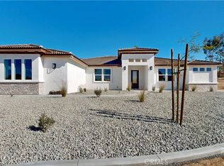 14285 Riverside Dr, Apple Valley, CA 92307