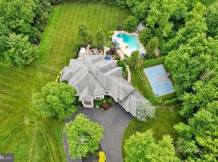 100 E Holland Rd, Holland, PA 18966