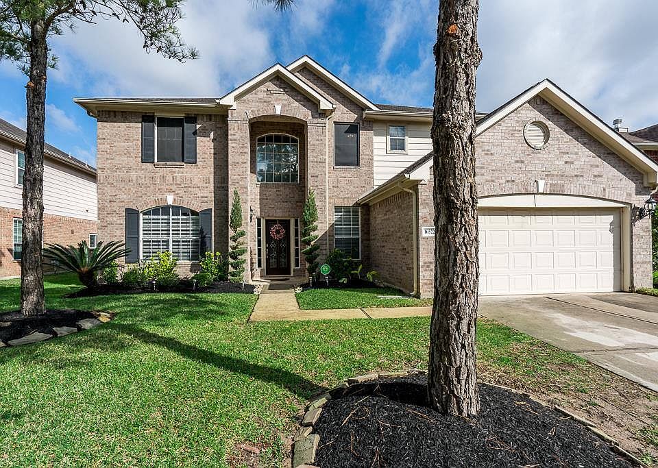 1st image of 16522 Cypress Path Ct