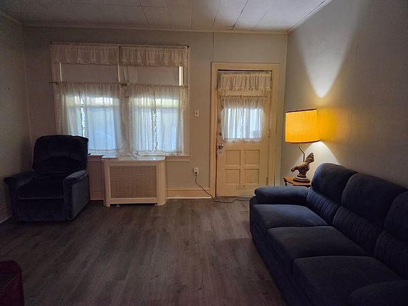 2nd image of 7446 Rockwell Ave