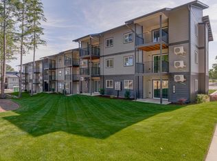 1253 River Bend Rd NW #216, Salem, OR 97304