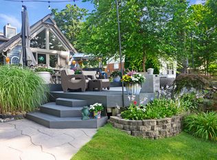 3911 Lakewood Dr, Waterford, MI 48329