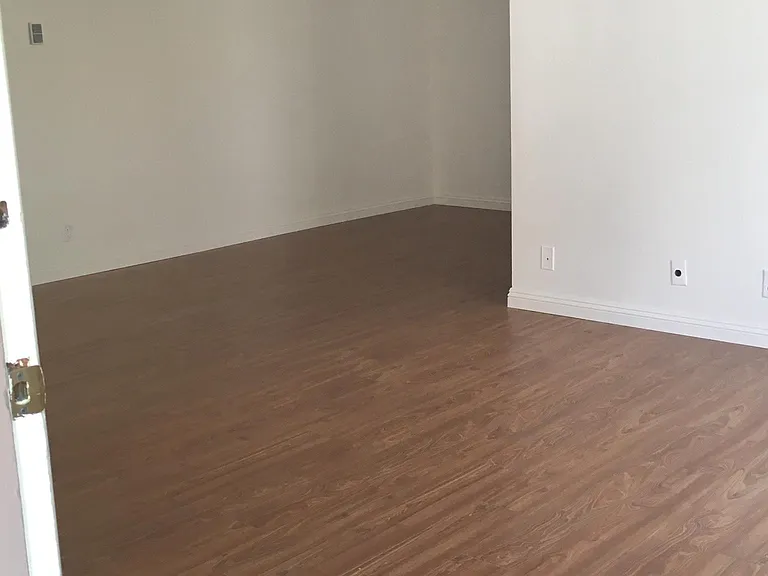 1241 S Bundy Dr #5 — Photo 4