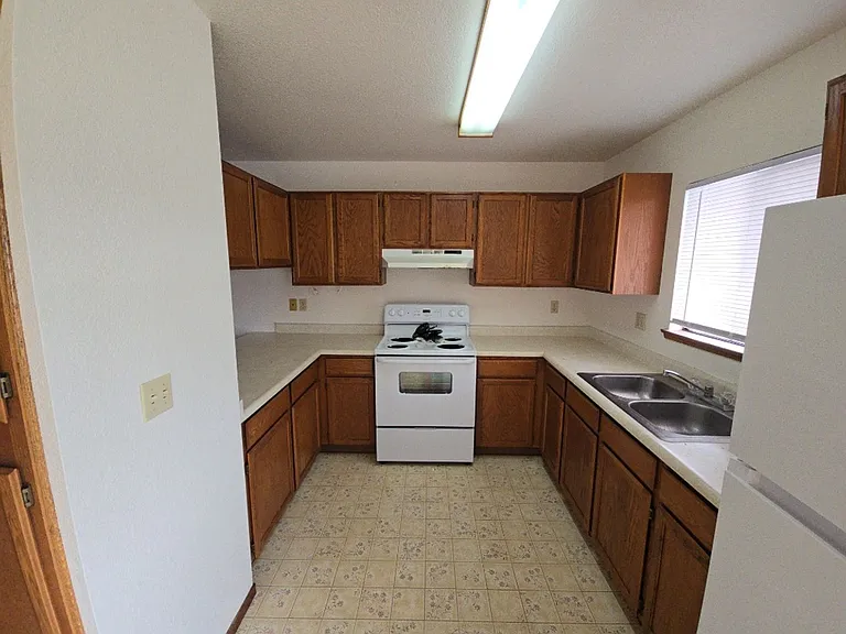 124 W Washington St #819 — Photo 7