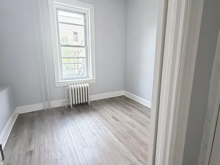 401 Central Ave #1E — Photo 5