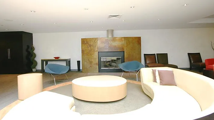 Rented by Fenwick Keats Real Estate | media 18