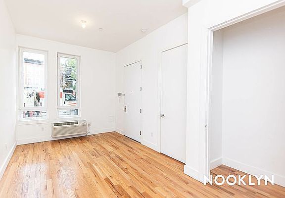 3rd image of 2098 Fulton St #1F