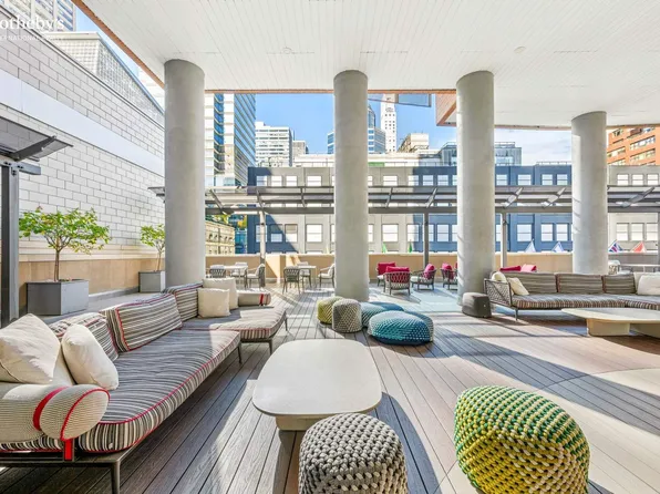 205 East 59th Street image 14 of 17