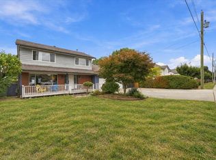 18983 119th Ave, Pitt Meadows, BC V3Y 1X8