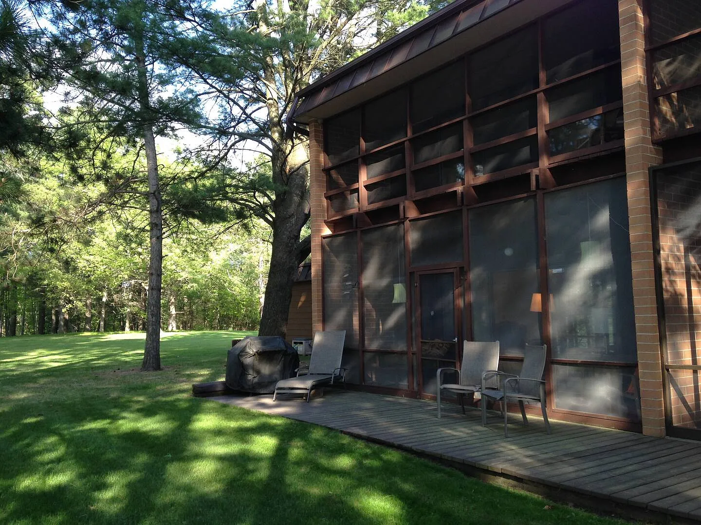 3 bed, 1550 sqft, $1,558 — Photo 2